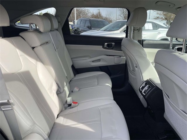 Certified 2023 Kia Sorento S image 22