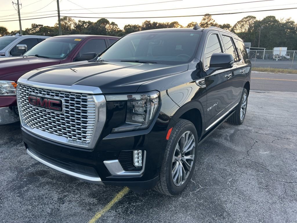 Used 2021 GMC Yukon Denali w/ Denali Premium Package image 1