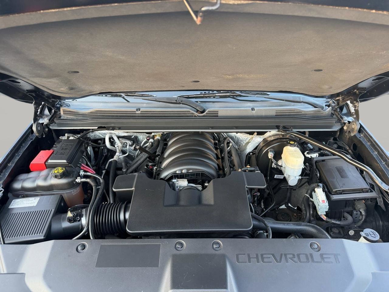 Used 2016 Chevrolet Suburban LT RWD image 15