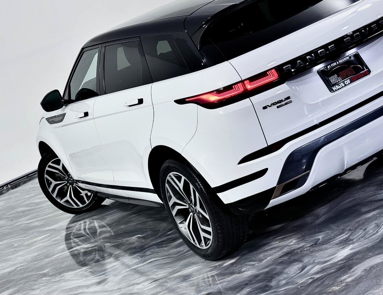 Used 2020 Land Rover Range Rover Evoque R-Dynamic HSE AWD/4WD image 13