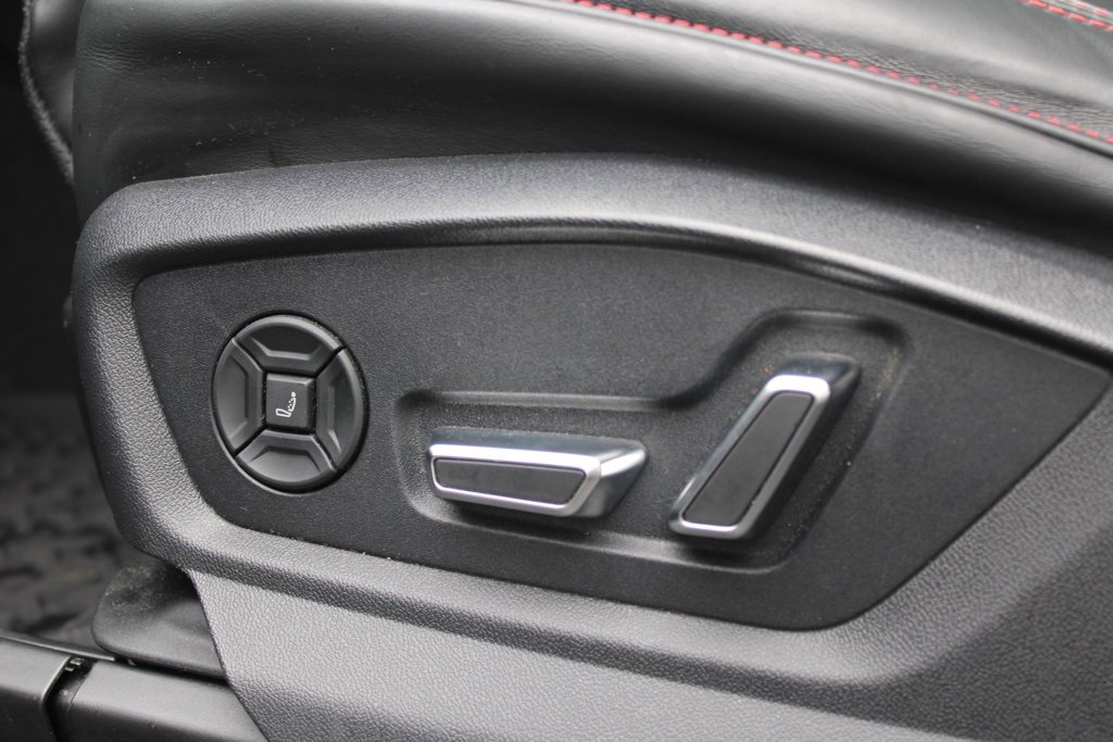 Used 2020 Audi RS Q8 w/ Carbon Optic Package image 14