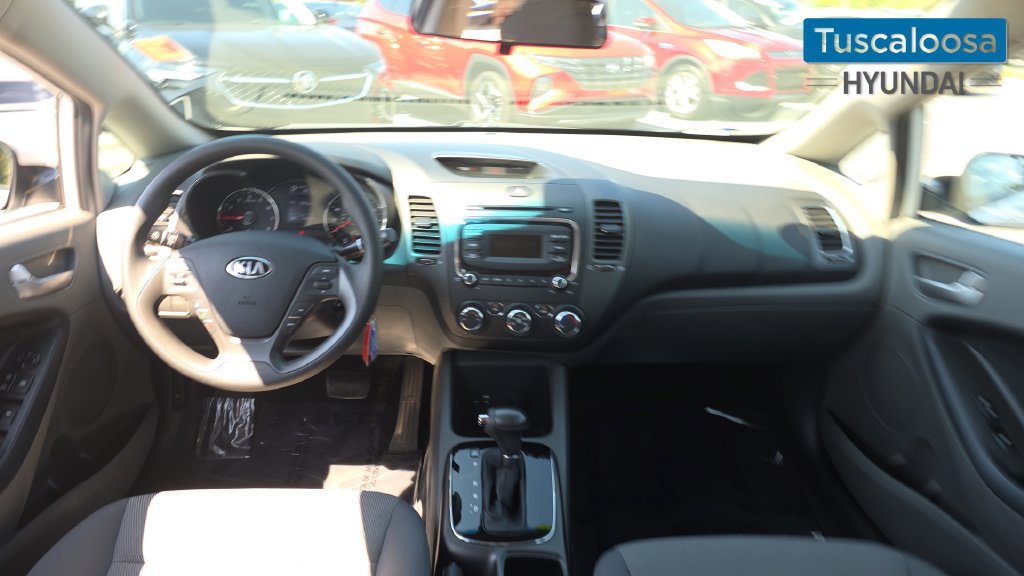 Used 2017 Kia Forte LX FWD image 23