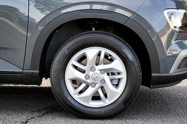 New 2026 Hyundai Venue SE FWD image 8