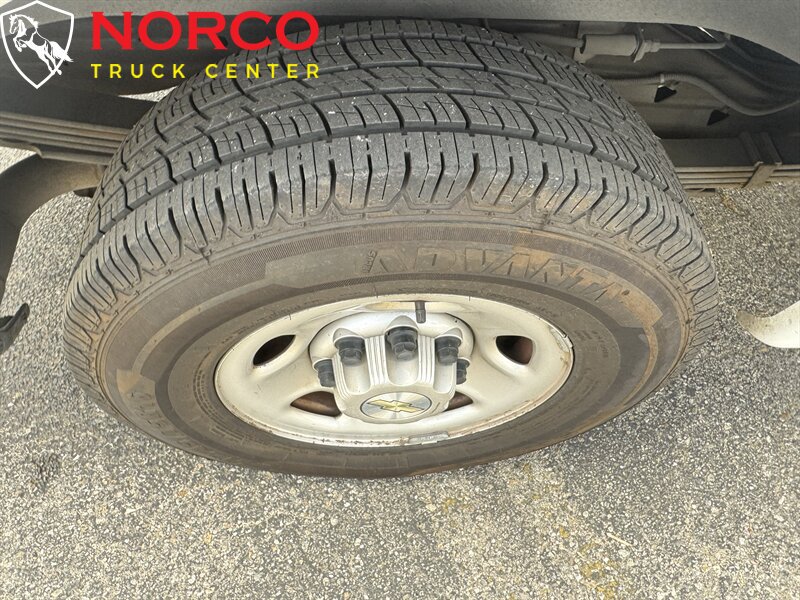 Used 2021 Chevrolet Express 3500 LS RWD image 15
