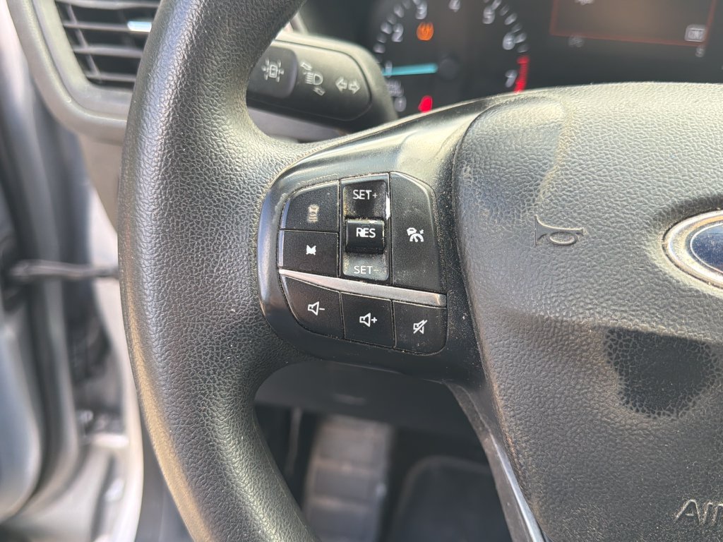 Used 2020 Ford Escape SE FWD image 18
