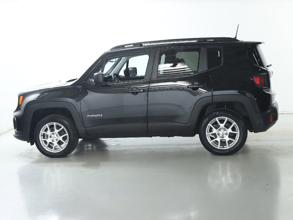 Used 2023 Jeep Renegade Latitude w/ Premium Group image 37