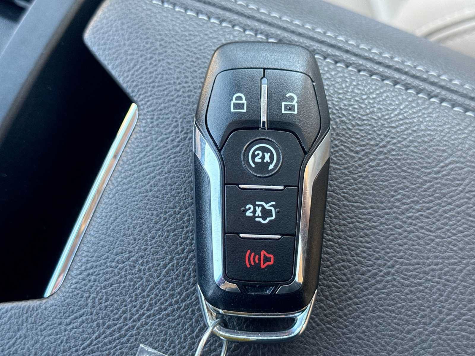 Used 2016 Lincoln MKZ Hybrid w/ Equipment Group 600A Reserve FWD image 34