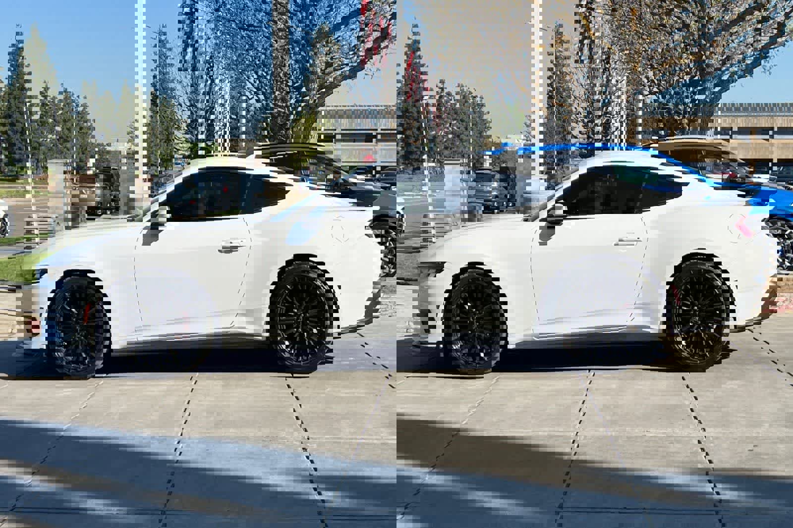 Used 2024 Ford Mustang EcoBoost image 6