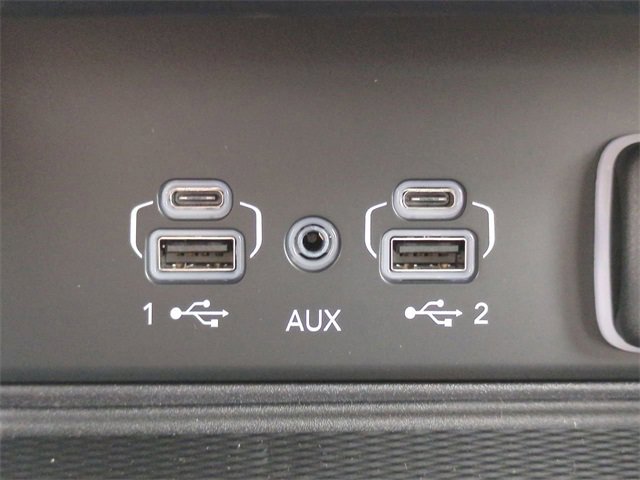 New 2025 Jeep Grand Cherokee Limited w/ Luxury Tech Group II image 23