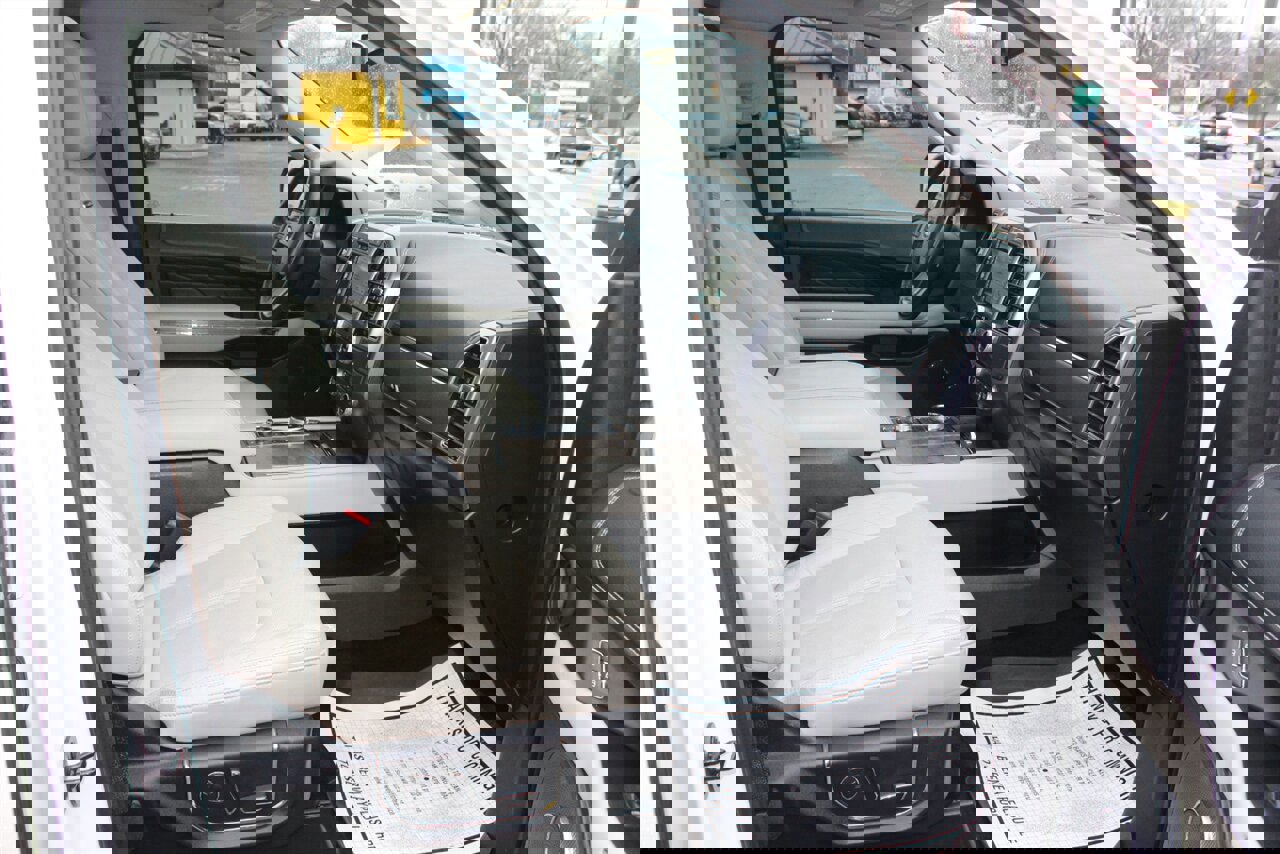 Used 2018 Ford Expedition Platinum image 16