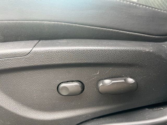 Used 2022 Buick Encore Preferred w/ Safety Package AWD/4WD image 18