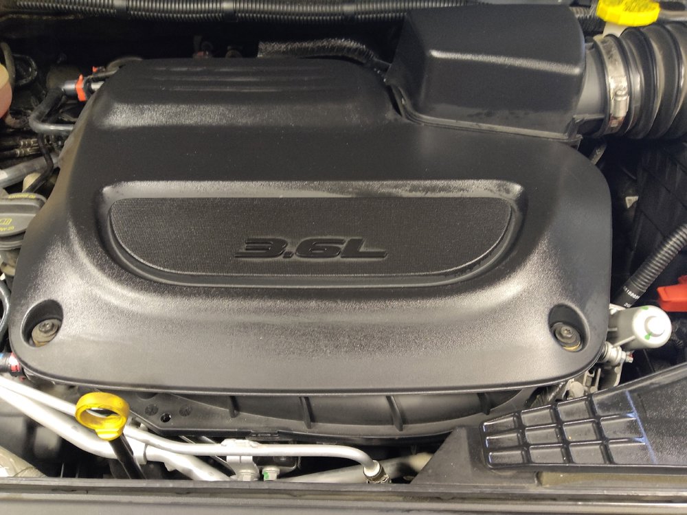 Used 2022 Chrysler Voyager LX image 30