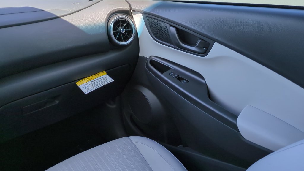 Certified 2023 Hyundai Kona SEL FWD image 13