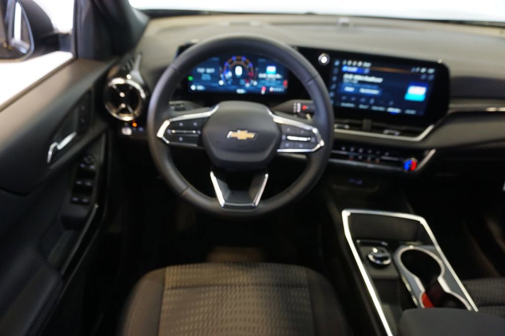 New 2026 Chevrolet Equinox LT image 11