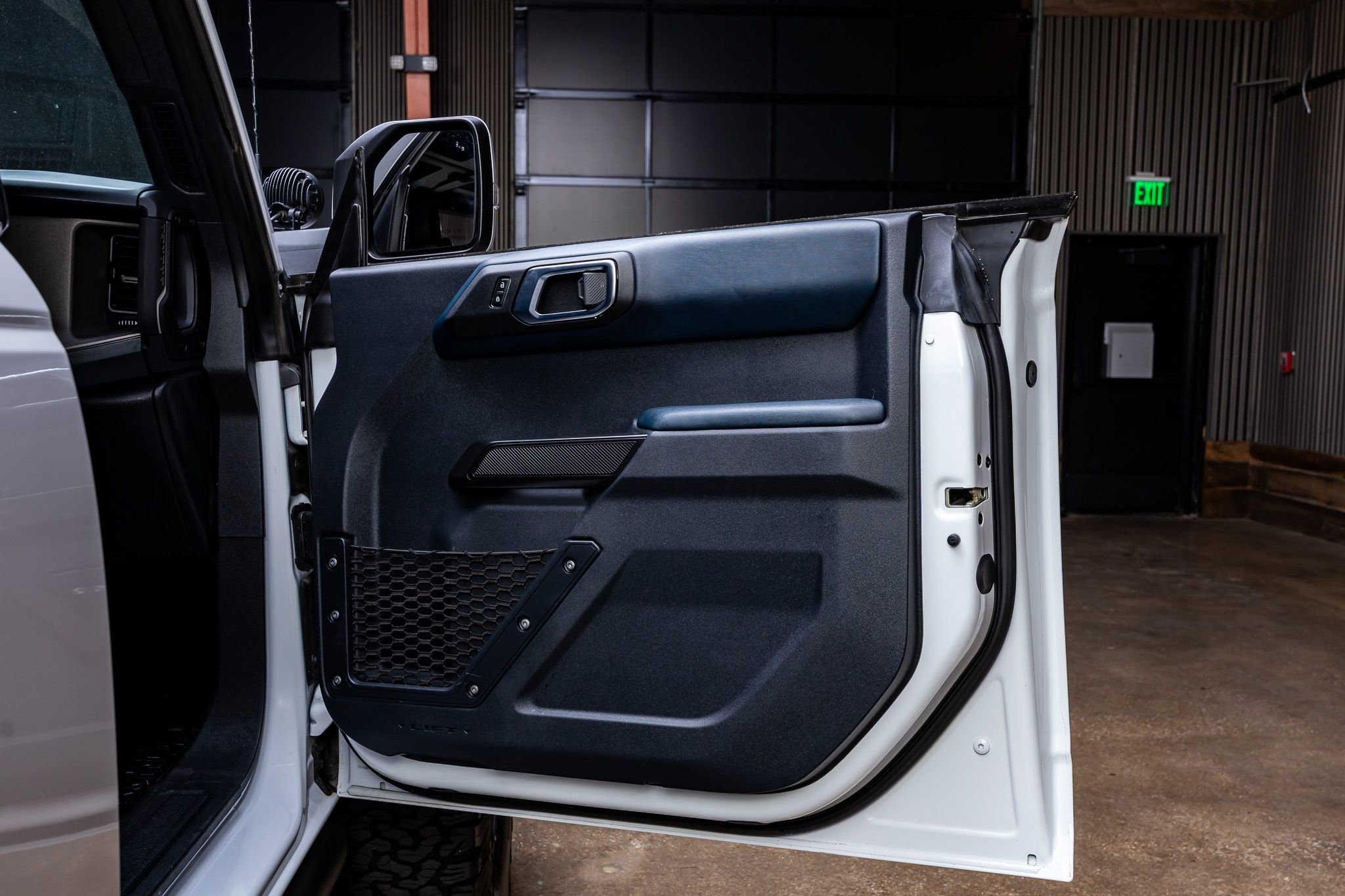 Used 2024 Ford Bronco Outer Banks image 38