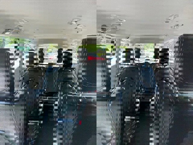 Used 2020 Chrysler Voyager Lxi image 29