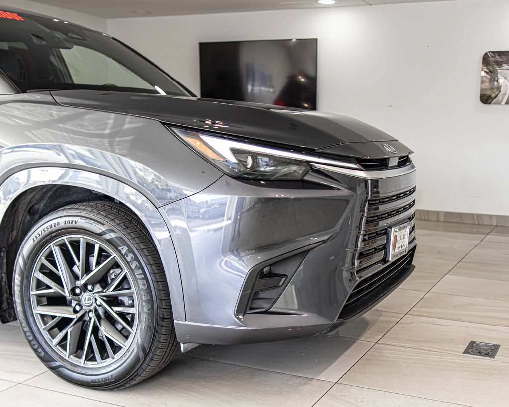 Used 2025 Lexus TX 350 AWD image 3