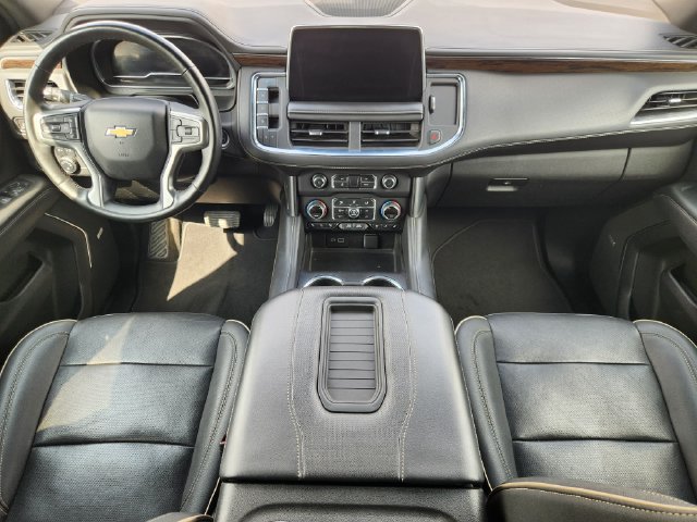 Used 2023 Chevrolet Suburban Premier AWD/4WD image 23