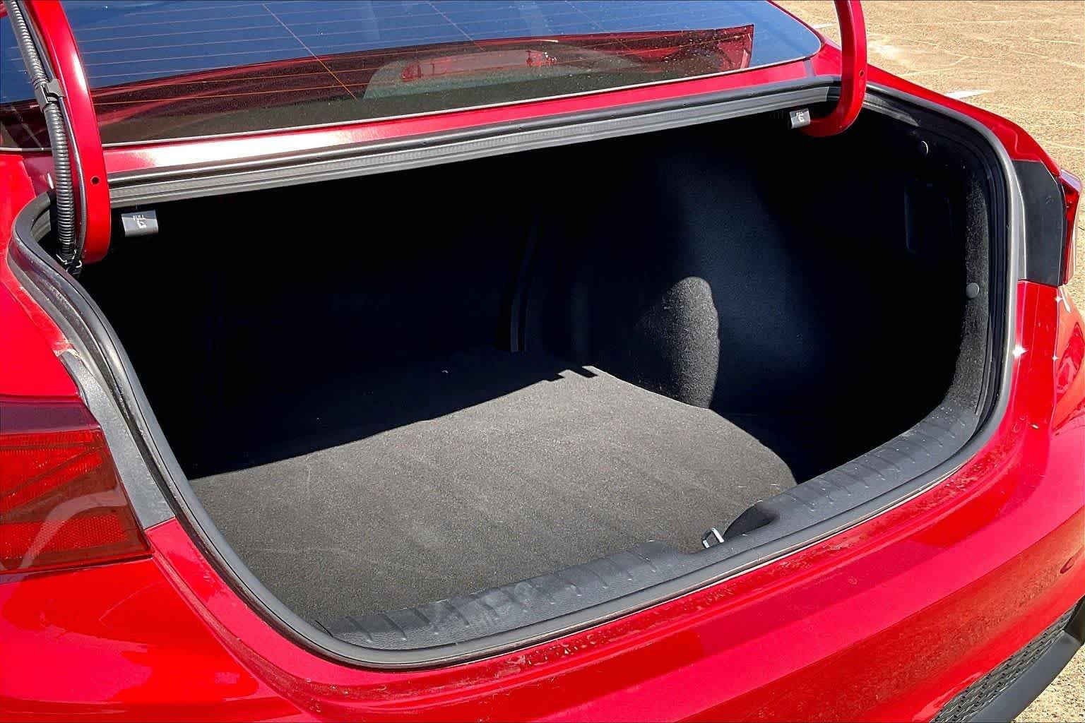 Certified 2023 Kia Forte LXS w/ LXS Technology Package FWD image 16