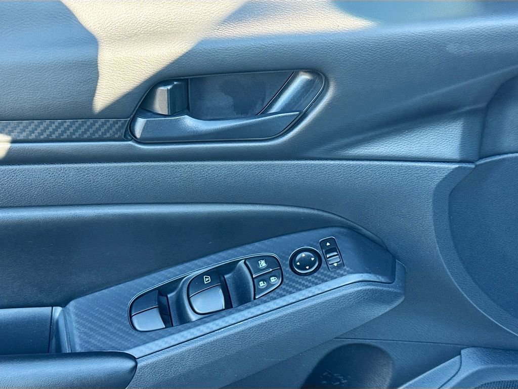 Used 2023 Nissan Altima 2.5 S image 18