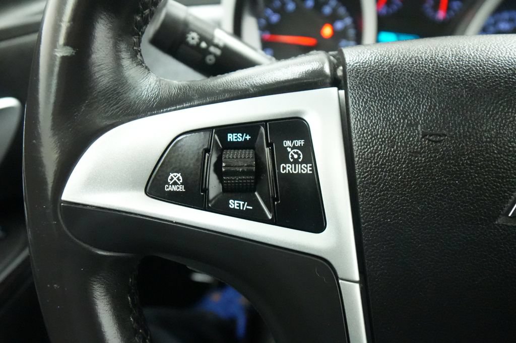 Used 2015 Chevrolet Equinox LT FWD image 35
