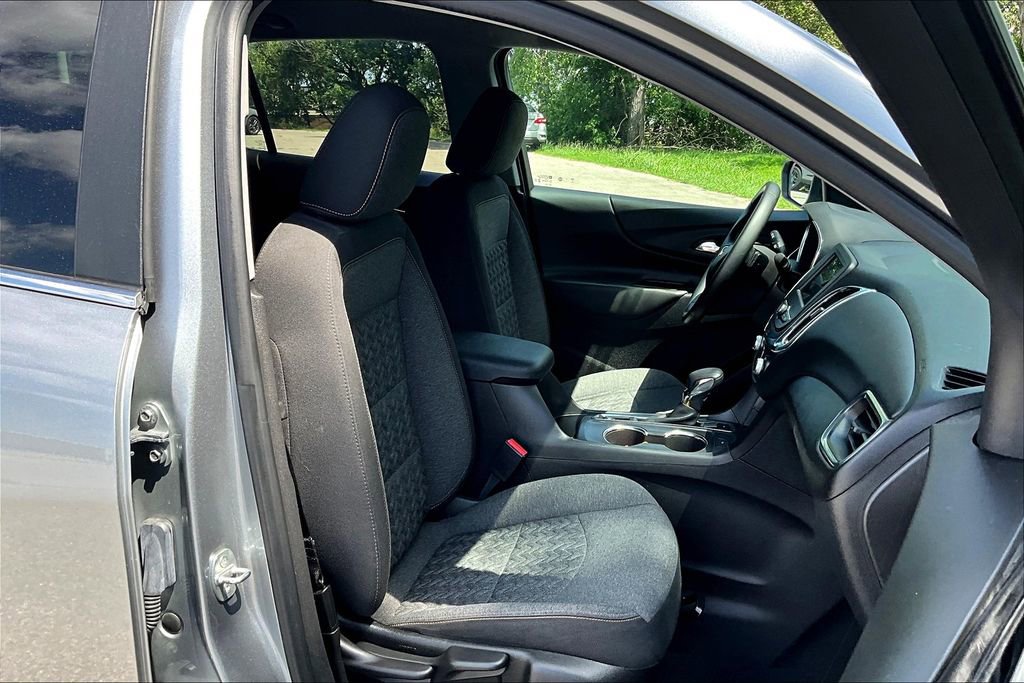 Used 2023 Chevrolet Equinox LT w/ Driver Convenience Package AWD/4WD image 10