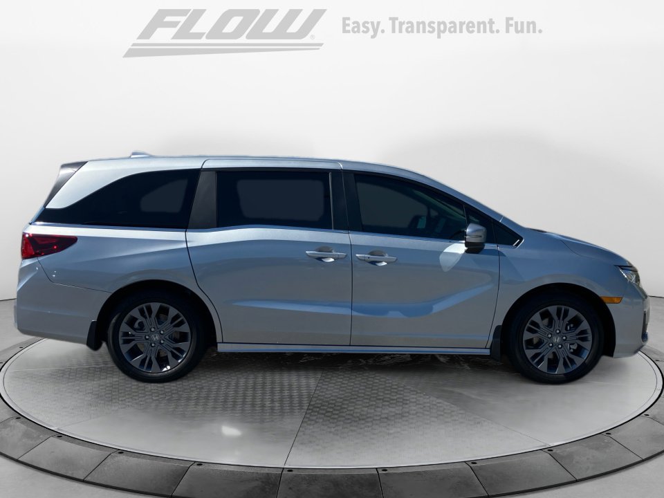 New 2026 Honda Odyssey Touring image 8