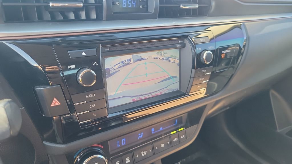 Used 2016 Toyota Corolla LE image 24