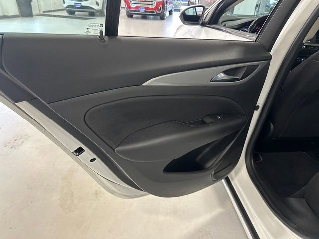 Used 2019 Buick Regal Preferred image 31