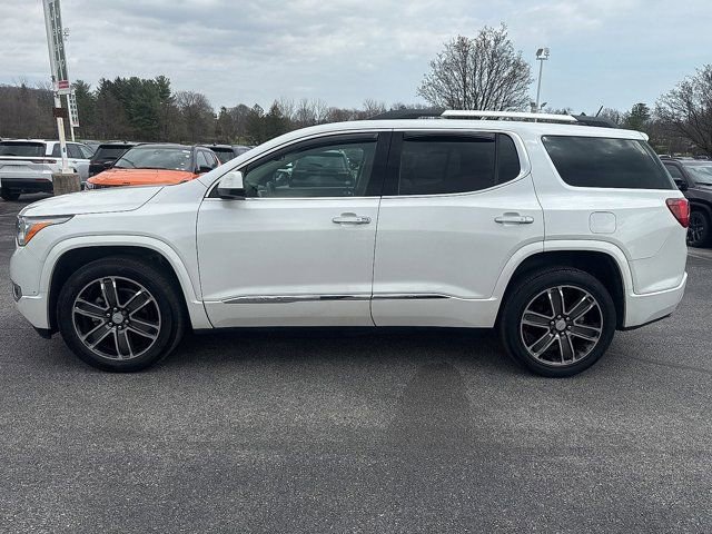 Used 2017 GMC Acadia Denali w/ Technology Package image 2