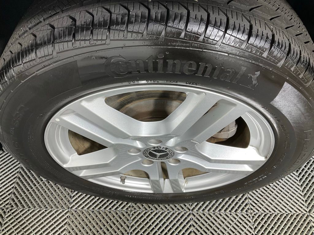 Used 2023 Mercedes-Benz GLB 250 4MATIC image 7