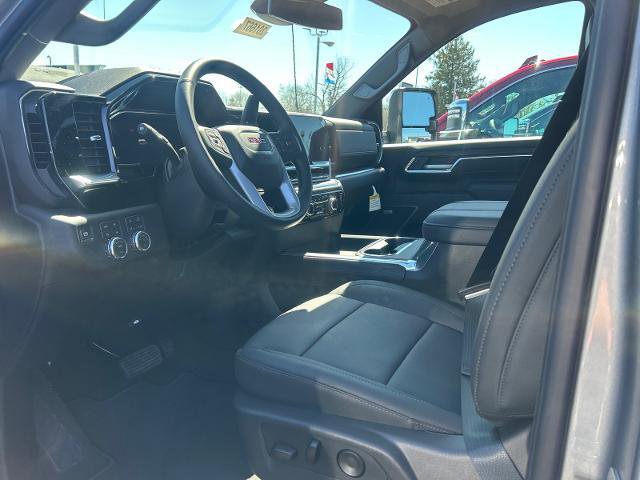 New 2026 GMC Sierra 3500 SLT w/ SLT Premium Package AWD/4WD image 9