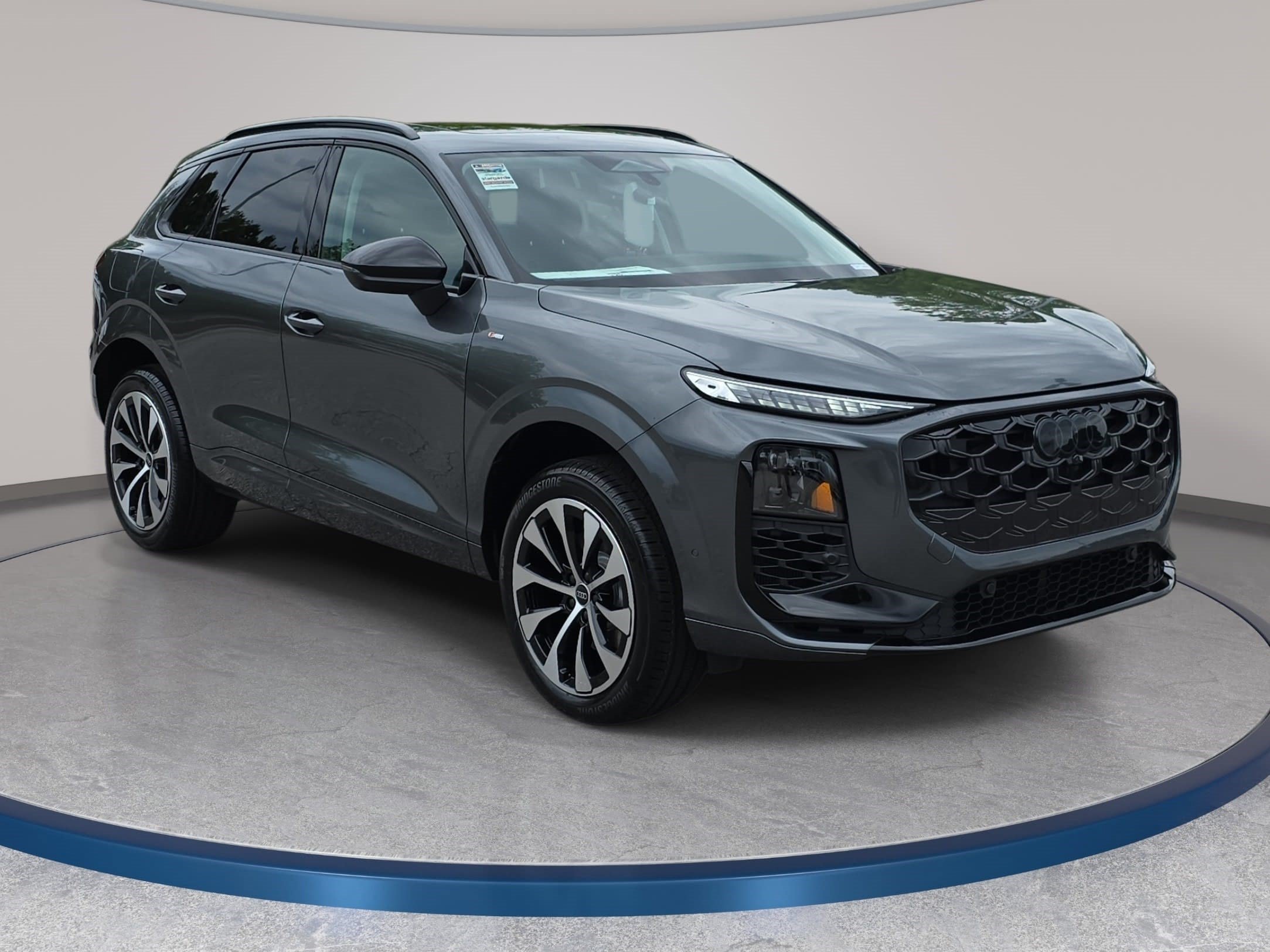 New 2026 Audi Q3 quattro 2.0T AWD/4WD image 3