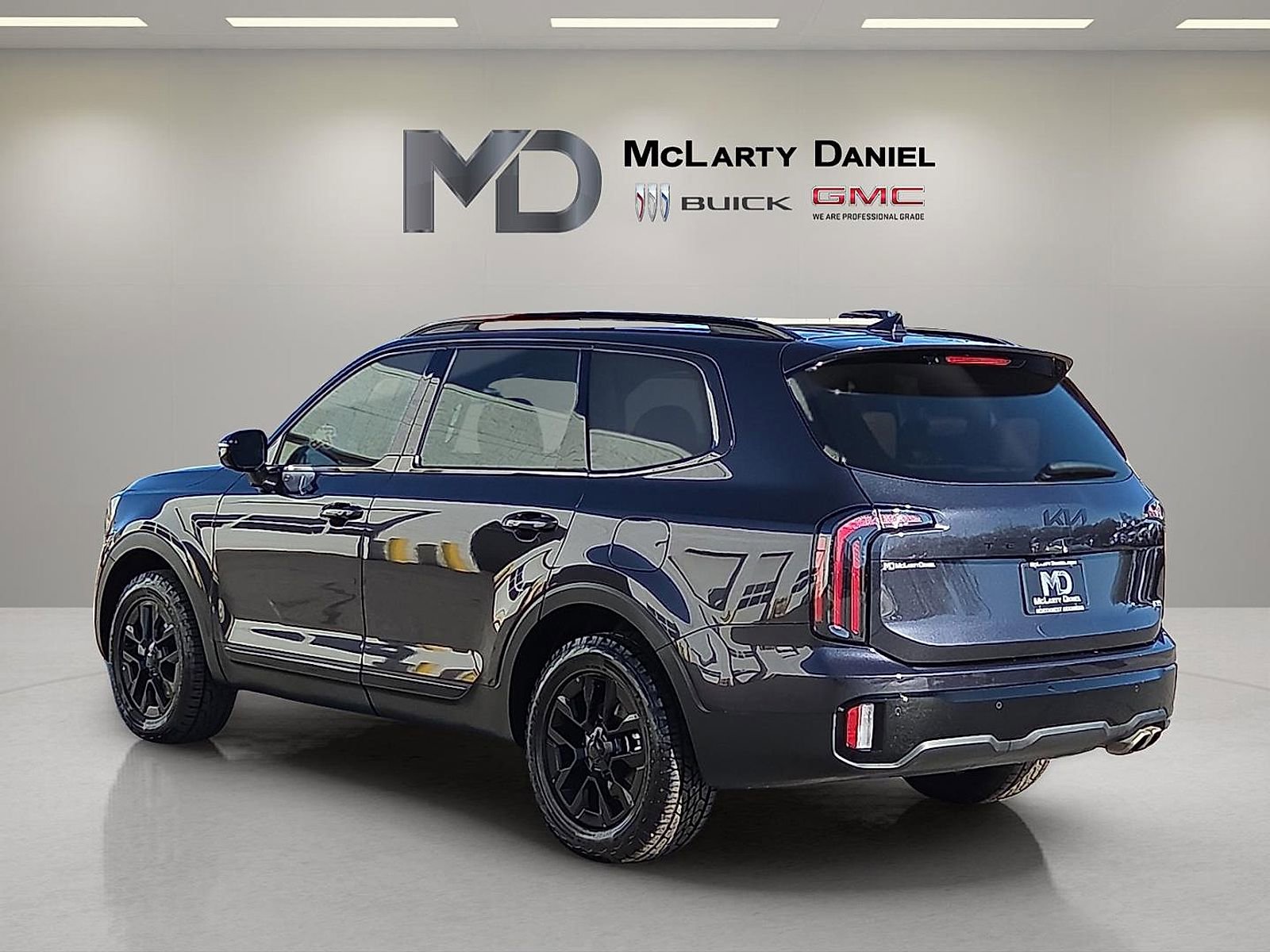 Used 2025 Kia Telluride SX Prestige X-Pro image 4