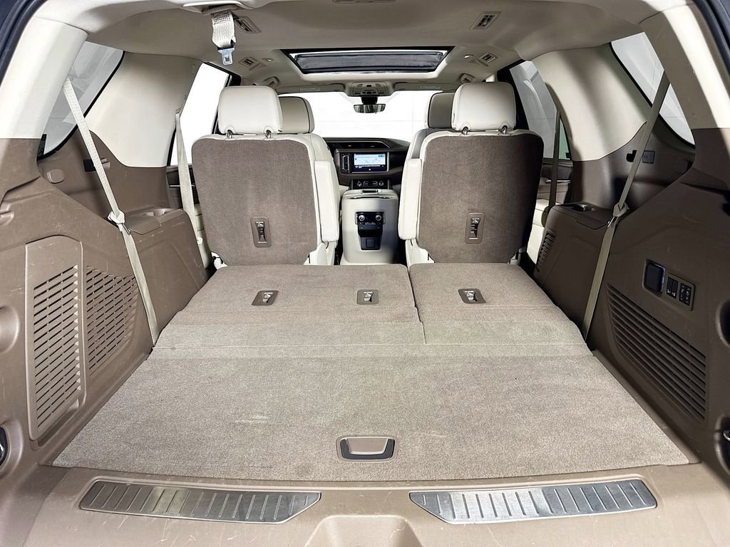Used 2021 GMC Yukon Denali w/ Denali Premium Package image 33