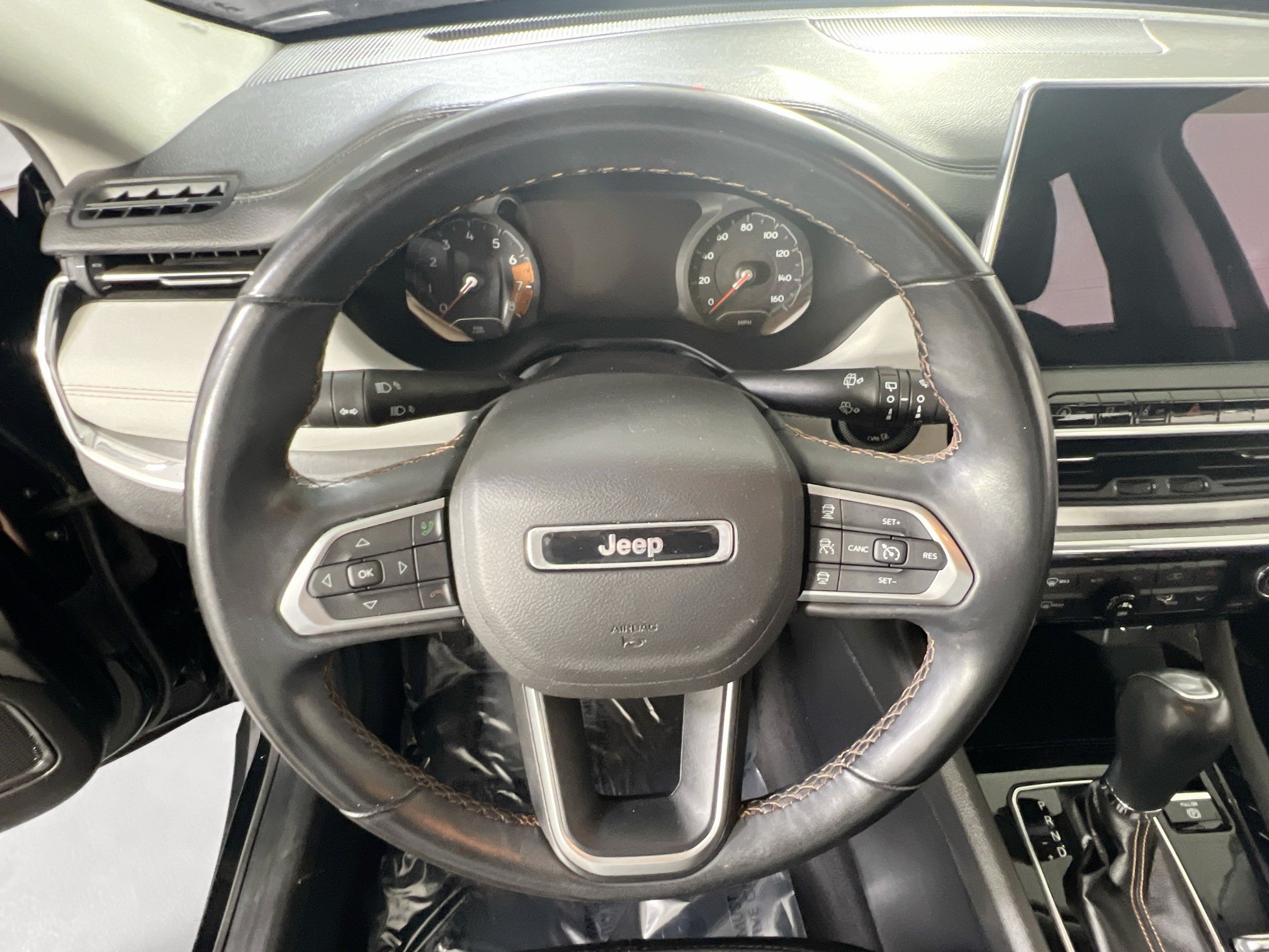 Used 2022 Jeep Compass Limited AWD/4WD image 11