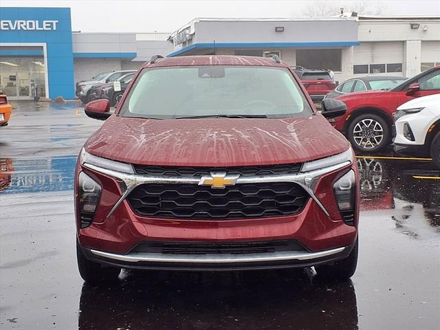 Used 2025 Chevrolet Trax LT w/ LT Convenience Package image 23