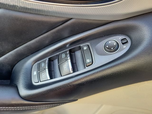 Used 2020 INFINITI Q50 Luxe w/ Cargo Package RWD image 17
