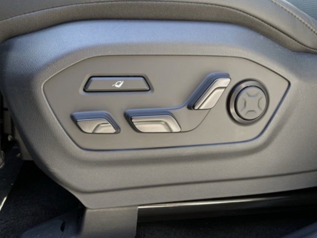 New 2025 Hyundai Santa Fe Calligraphy image 12