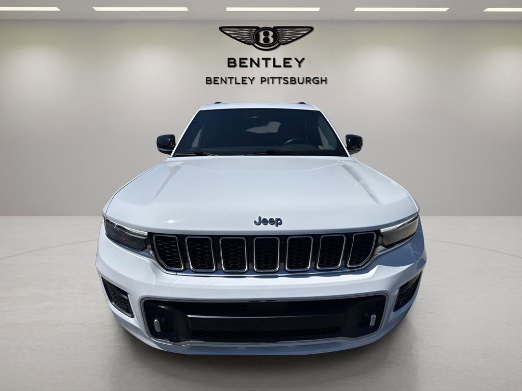 Used 2021 Jeep Grand Cherokee L Overland w/ Luxury Tech Group IV AWD/4WD image 2