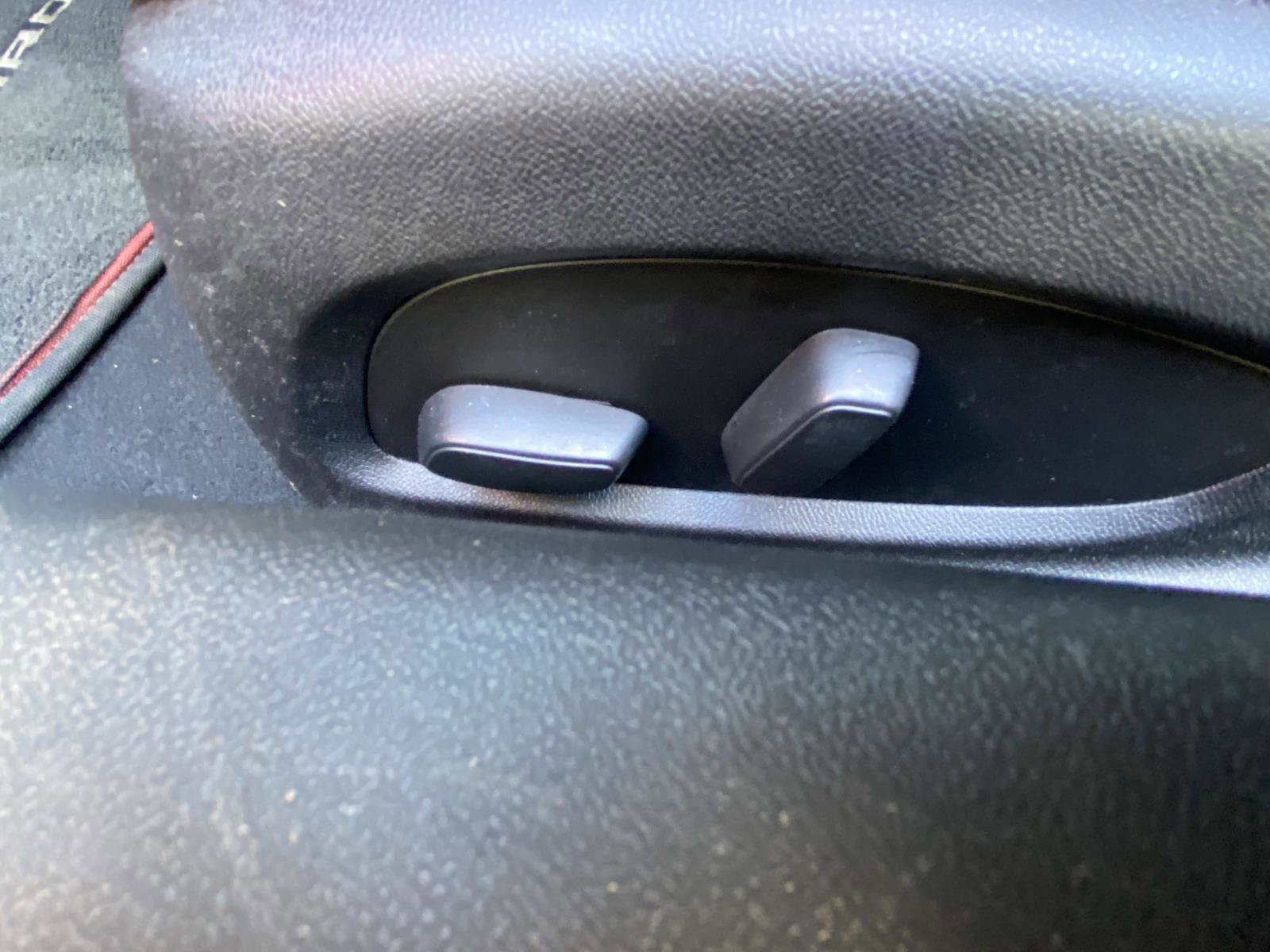 Used 2020 Chevrolet Camaro LT RWD image 22