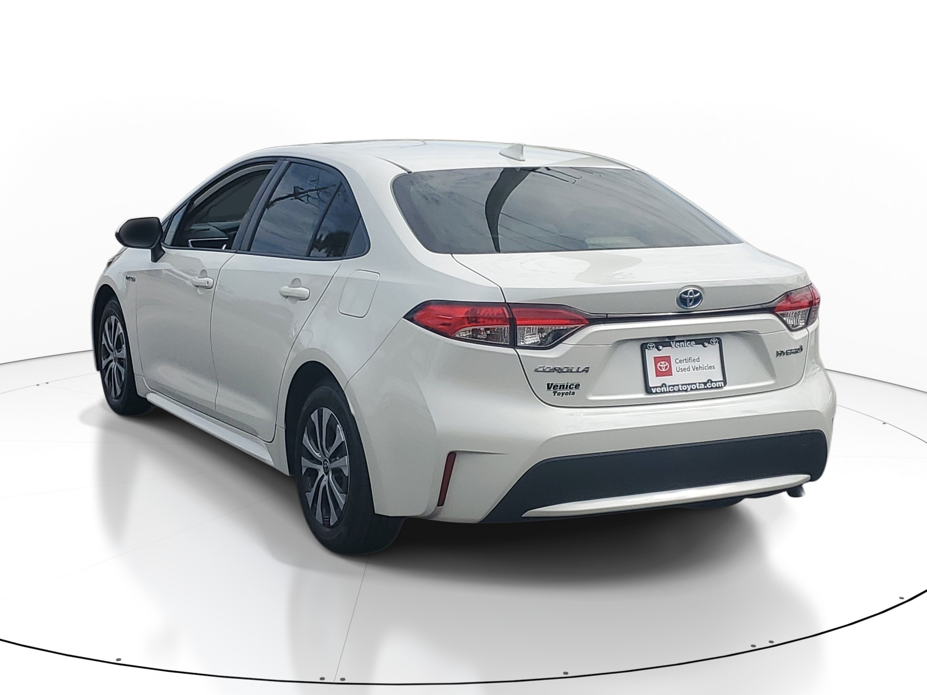 Certified 2021 Toyota Corolla LE FWD image 4