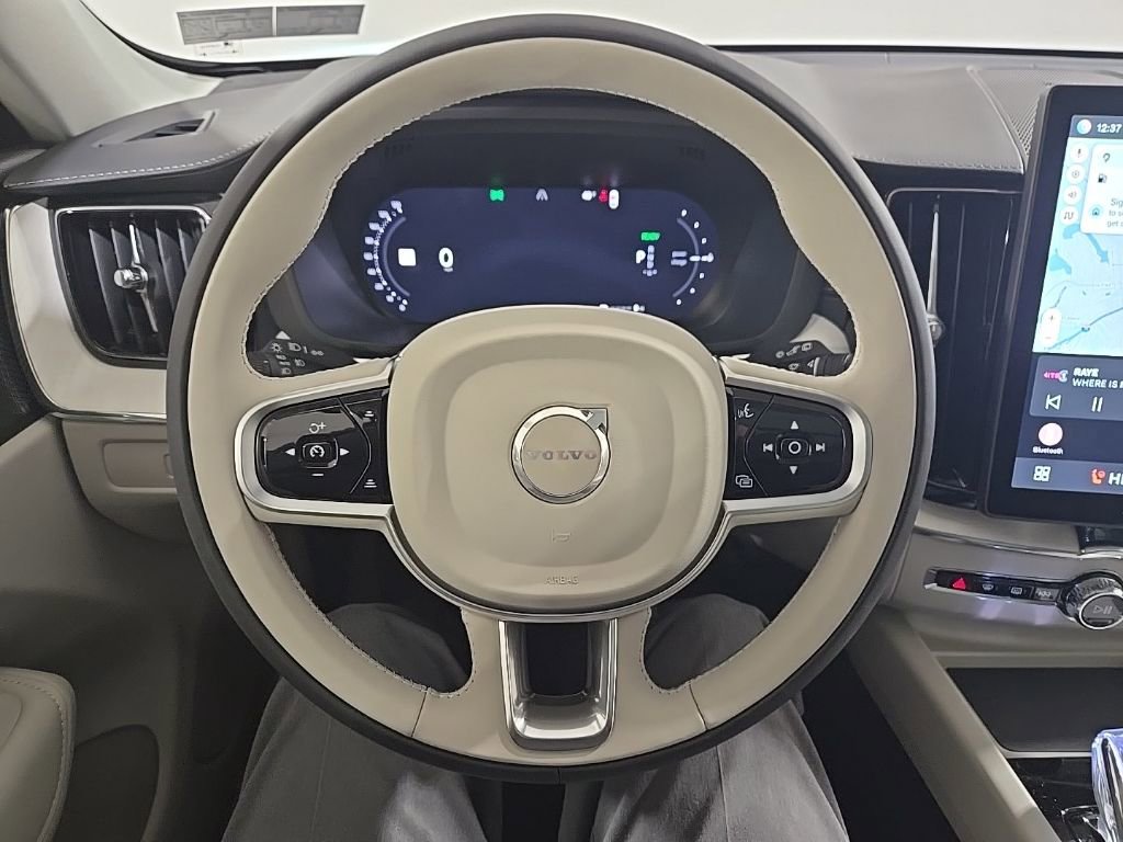 New 2026 Volvo XC60 T8 Ultra w/ Protection Package Premier AWD/4WD image 9