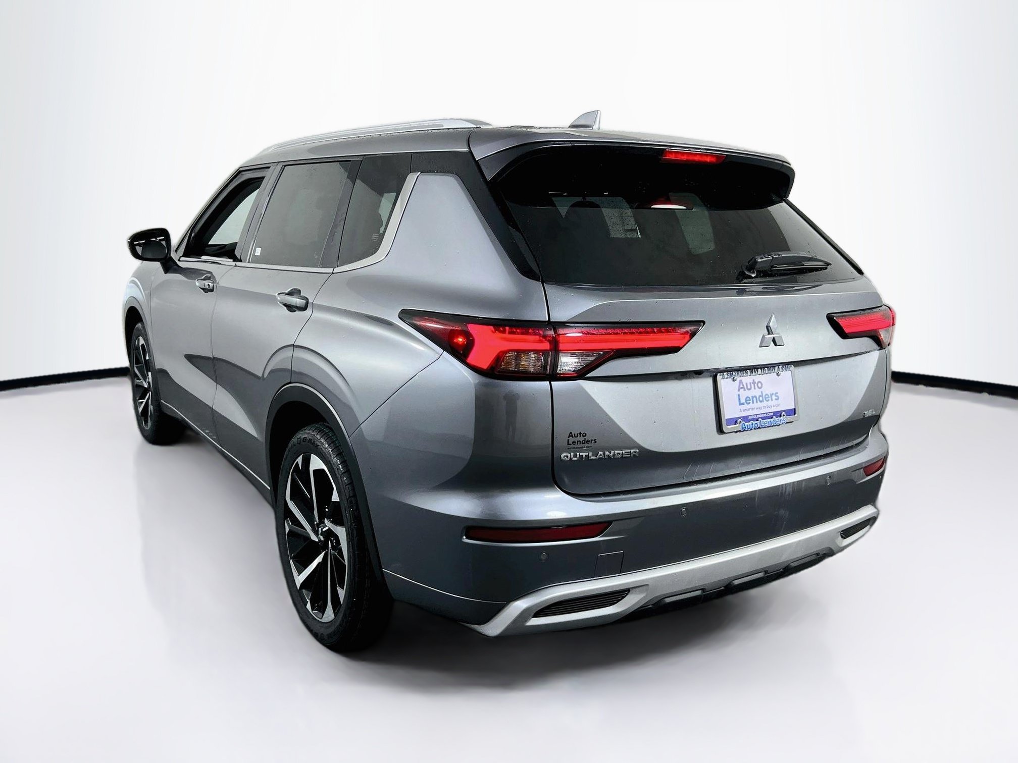 Used 2023 Mitsubishi Outlander SEL AWD/4WD image 7
