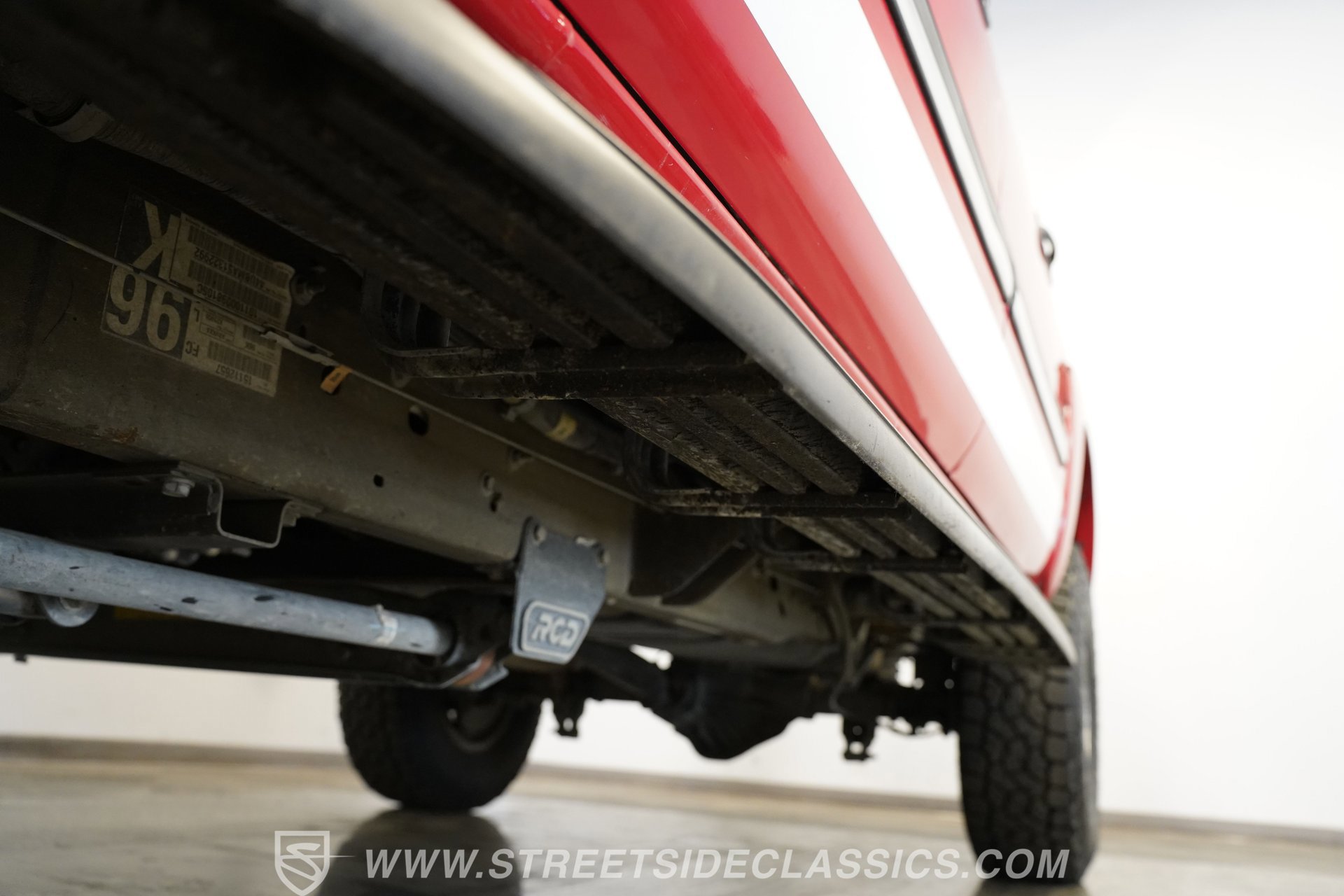 Used 2004 Chevrolet Suburban 2500 AWD/4WD image 23