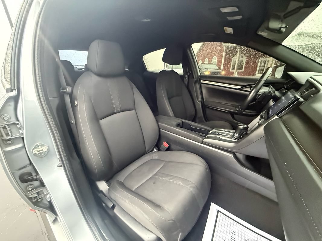 Used 2018 Honda Civic Sport image 16