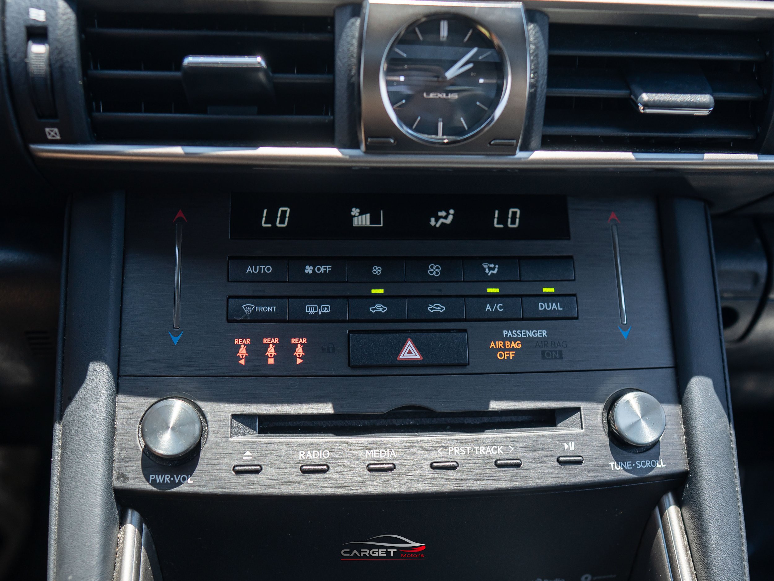 Used 2019 Lexus IS 300 F Sport w/ F Sport Package RWD image 32
