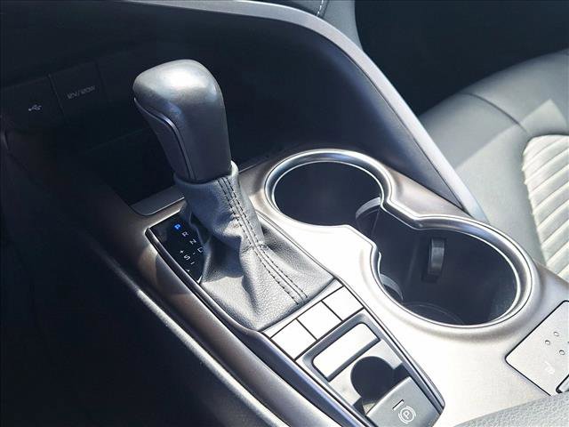Used 2018 Toyota Camry XSE FWD image 14