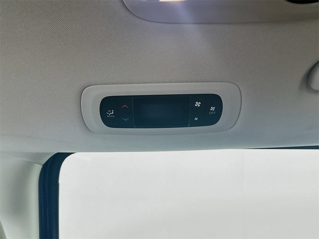 Used 2020 Chrysler Voyager LX image 22