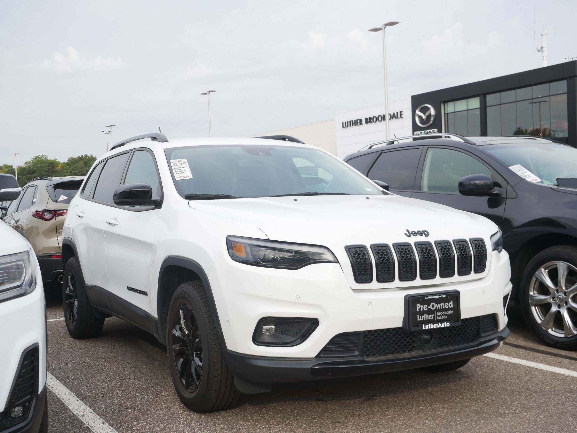 Used 2023 Jeep Cherokee Altitude Lux video 1